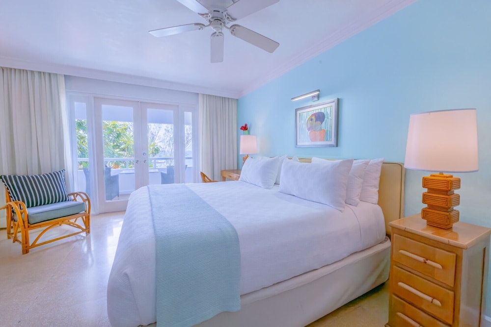 Couples Tower Isle - Adults Only 25/65