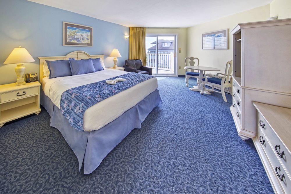 Drifting Sands Oceanfront Hotel 25/70