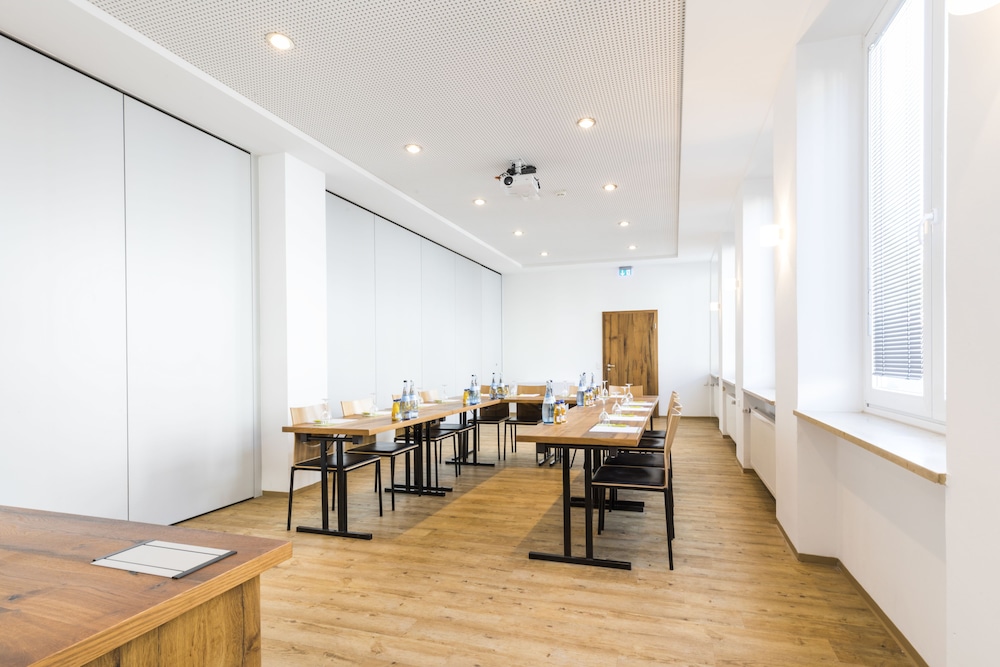 RiKu Hotel Neu-Ulm 35/42