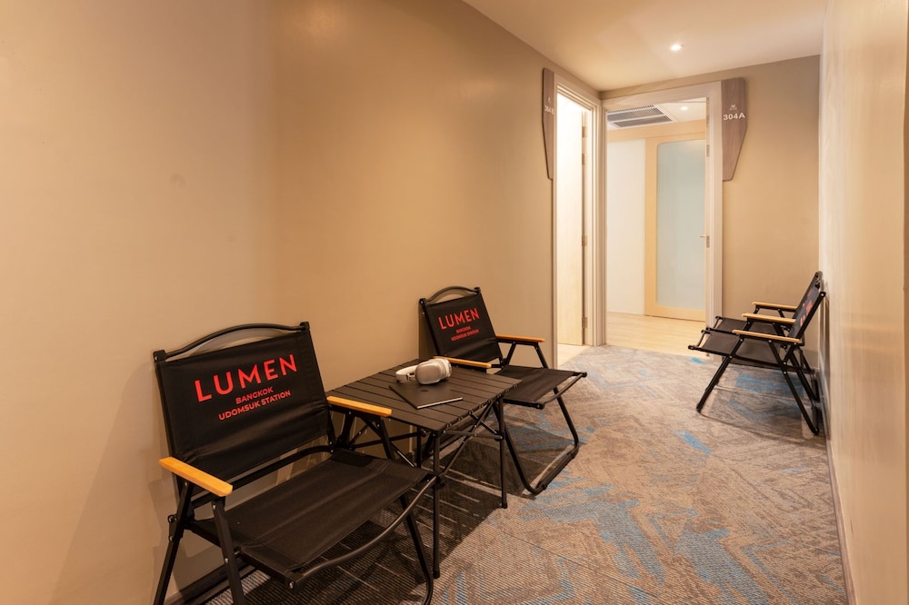 Lumen Bangkok Udomsuk Station 32/41