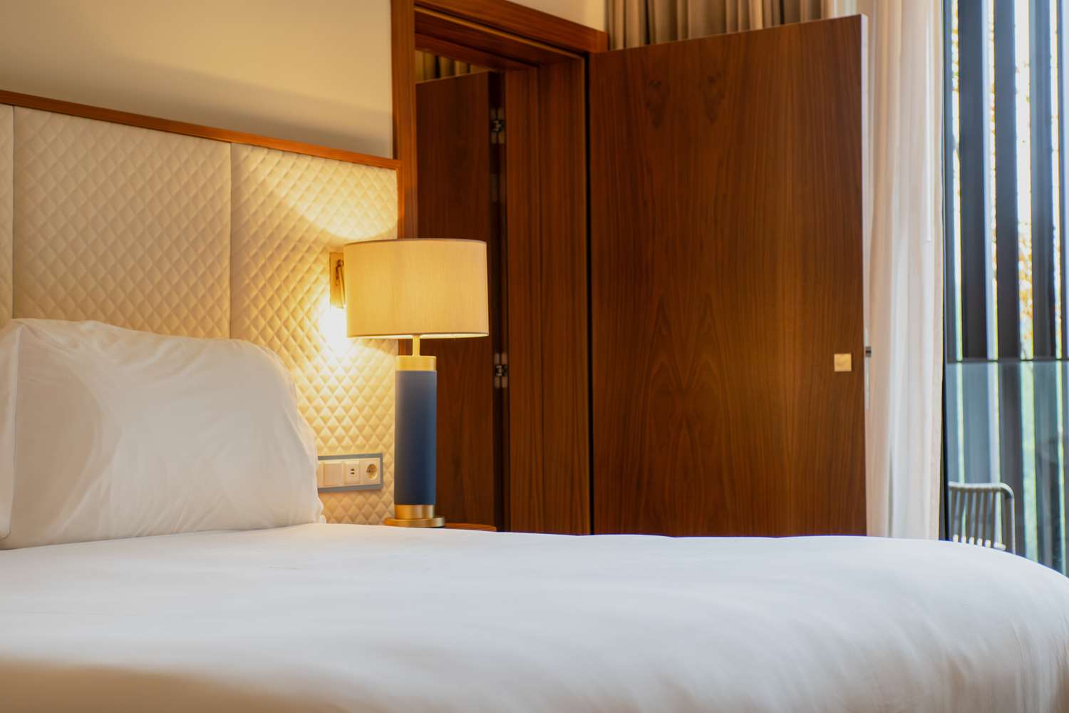 غرفة بريميوم عائلية بشرفة، Boeira Garden Hotel Porto Gaia, Curio Collection by Hilton 2/3