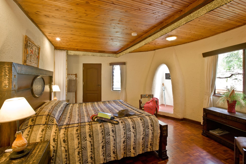 MARA SOPA LODGE 16/27
