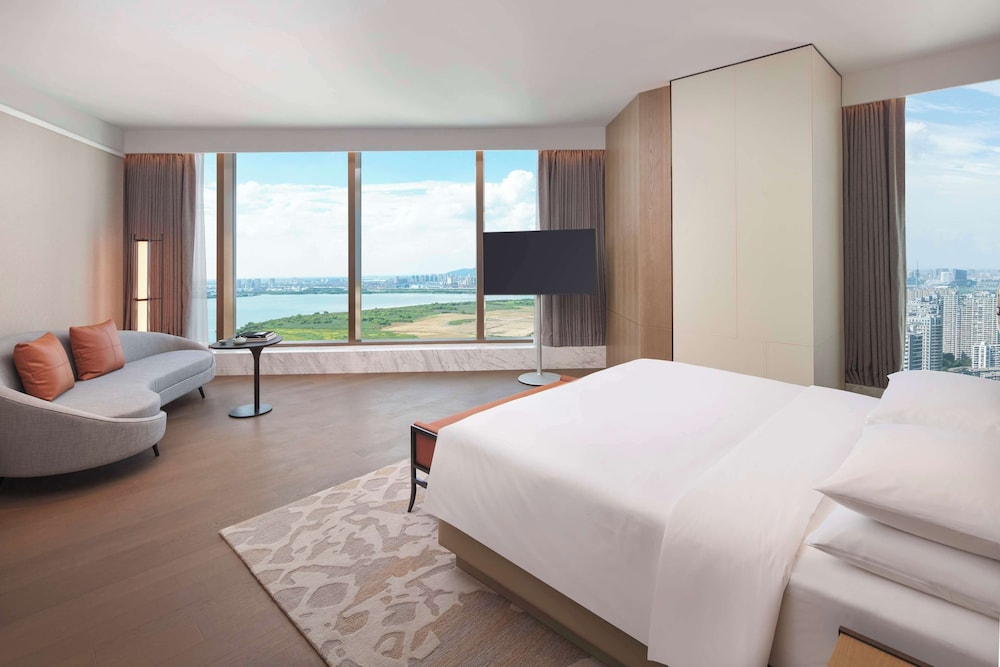 Hyatt Regency Changshu Kuncheng Lake 10/50