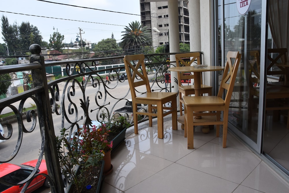 Presidential Hotel 28/33