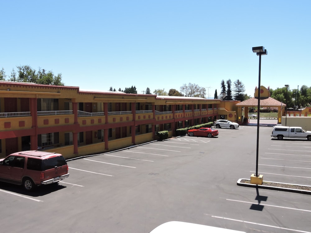 Mission Inn and Suites 1/22