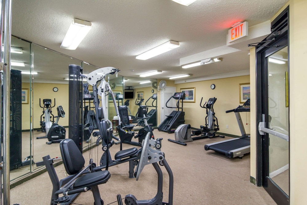Stayable Suites Jacksonville West 25/45