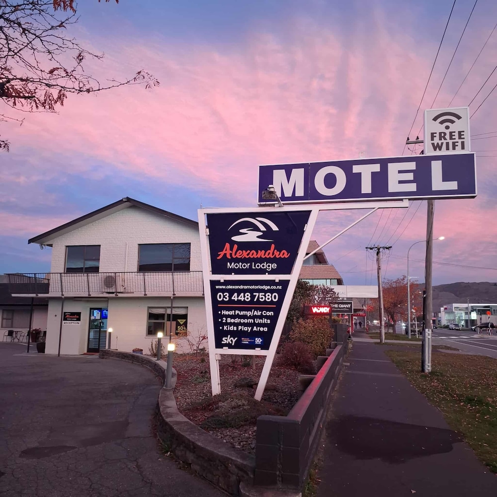 Alexandra Motor Lodge 4/70