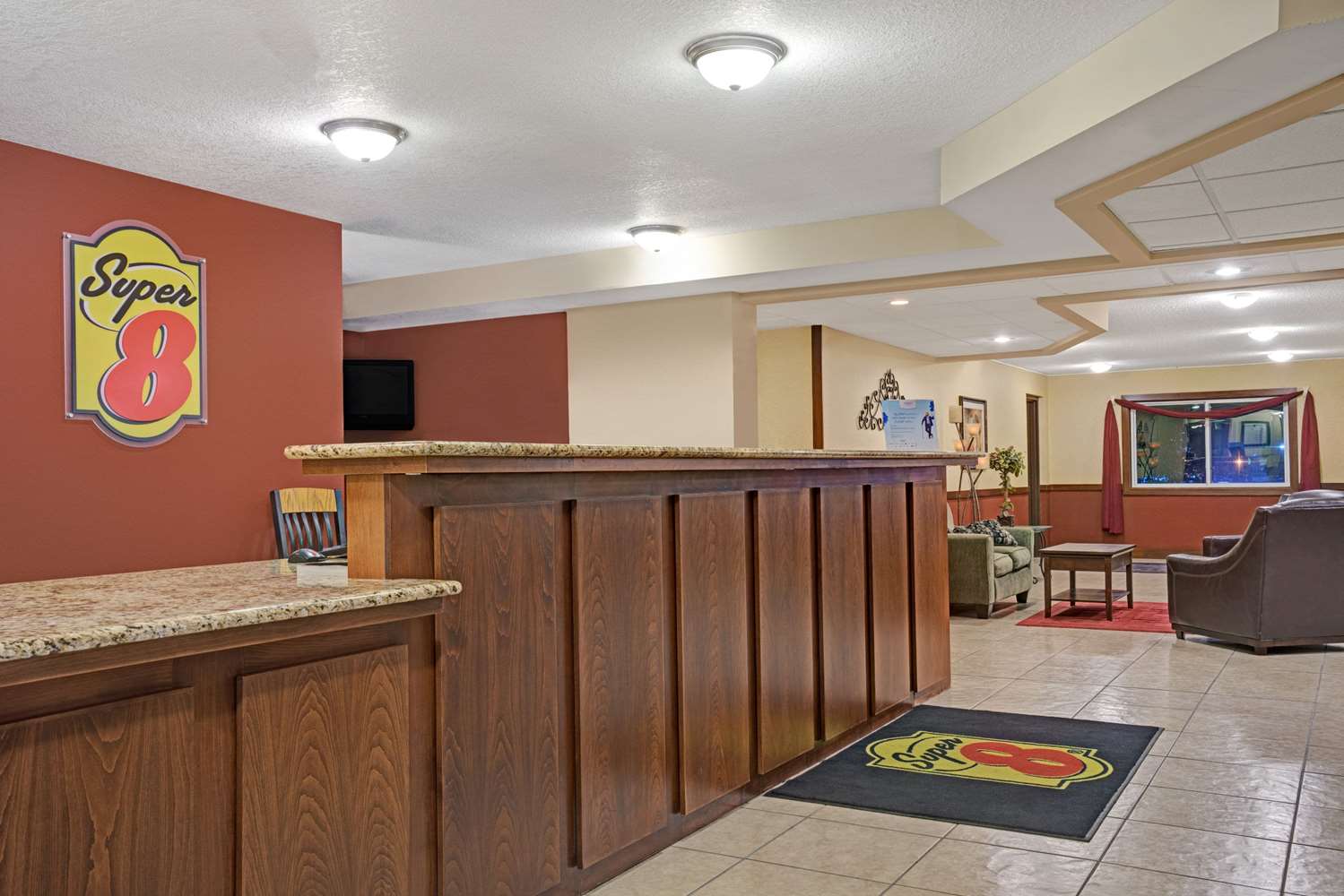 Super 8 By Wyndham Monticello 3/22