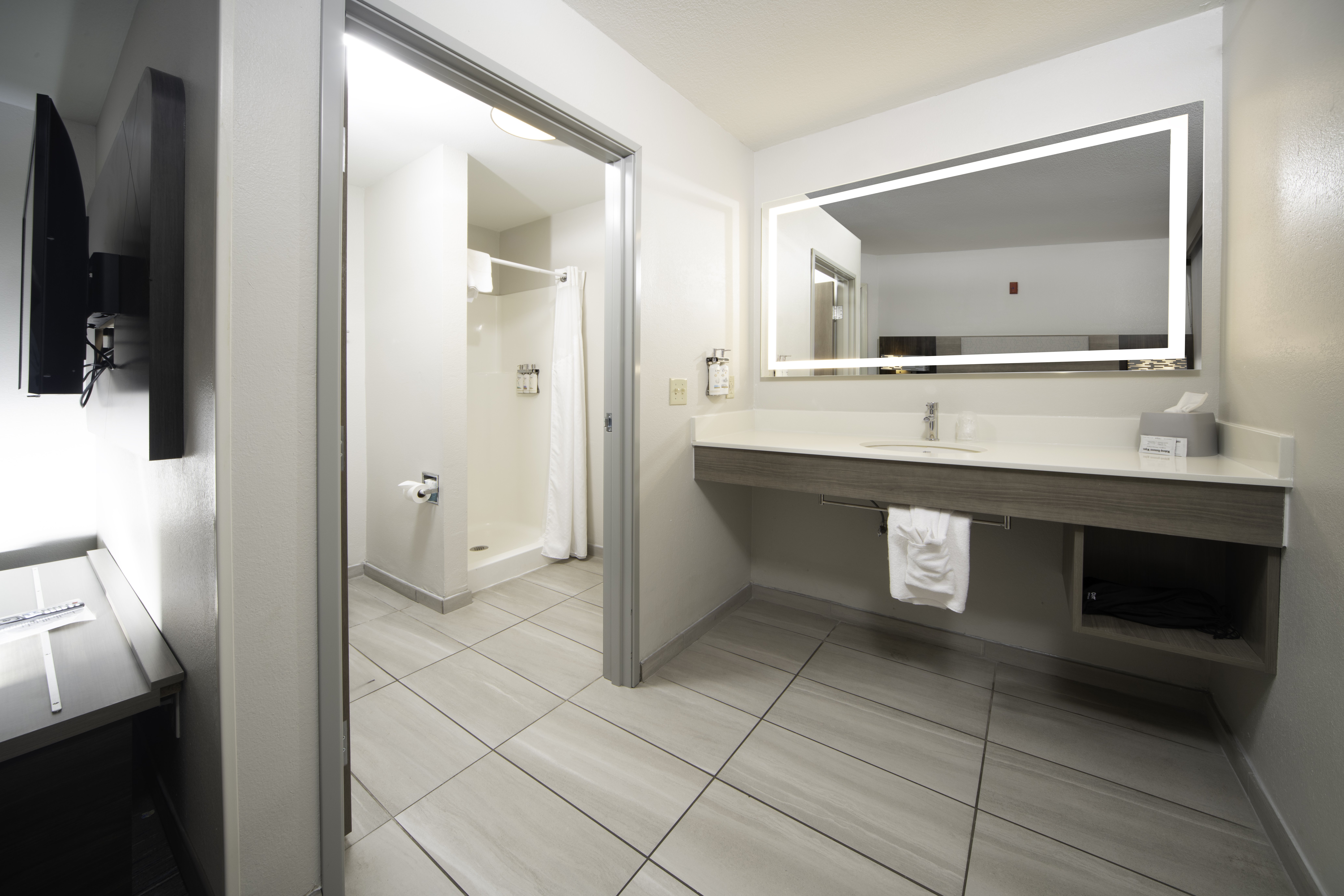 Holiday Inn Express Hotel Suites Canyon 66/67