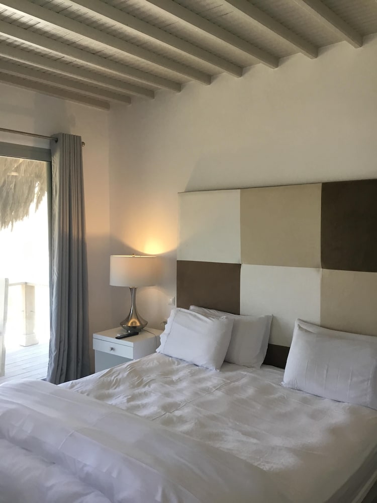 Smy Mykonos Suites Villas 9/50