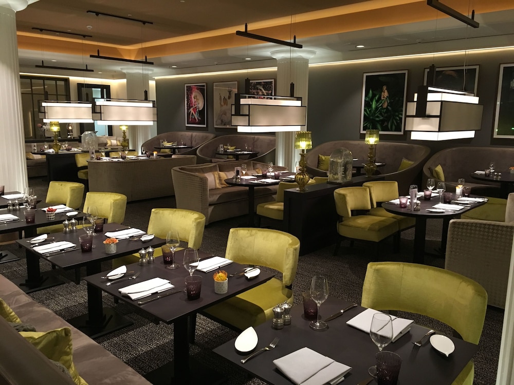 Sofitel Frankfurt Opera 55/75