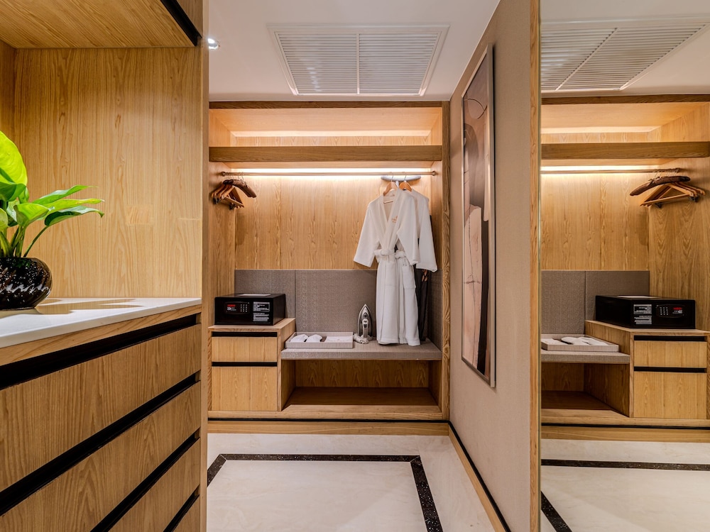 Samala Bangkok Sukhumvit 15 by Kingston Hotels 9/44