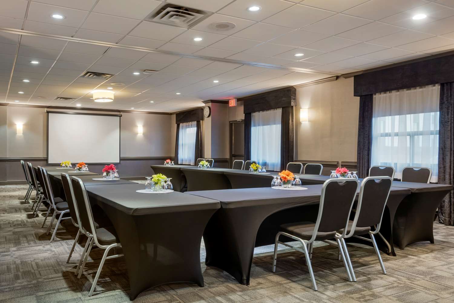 Village Park Inn Calgary 24/29