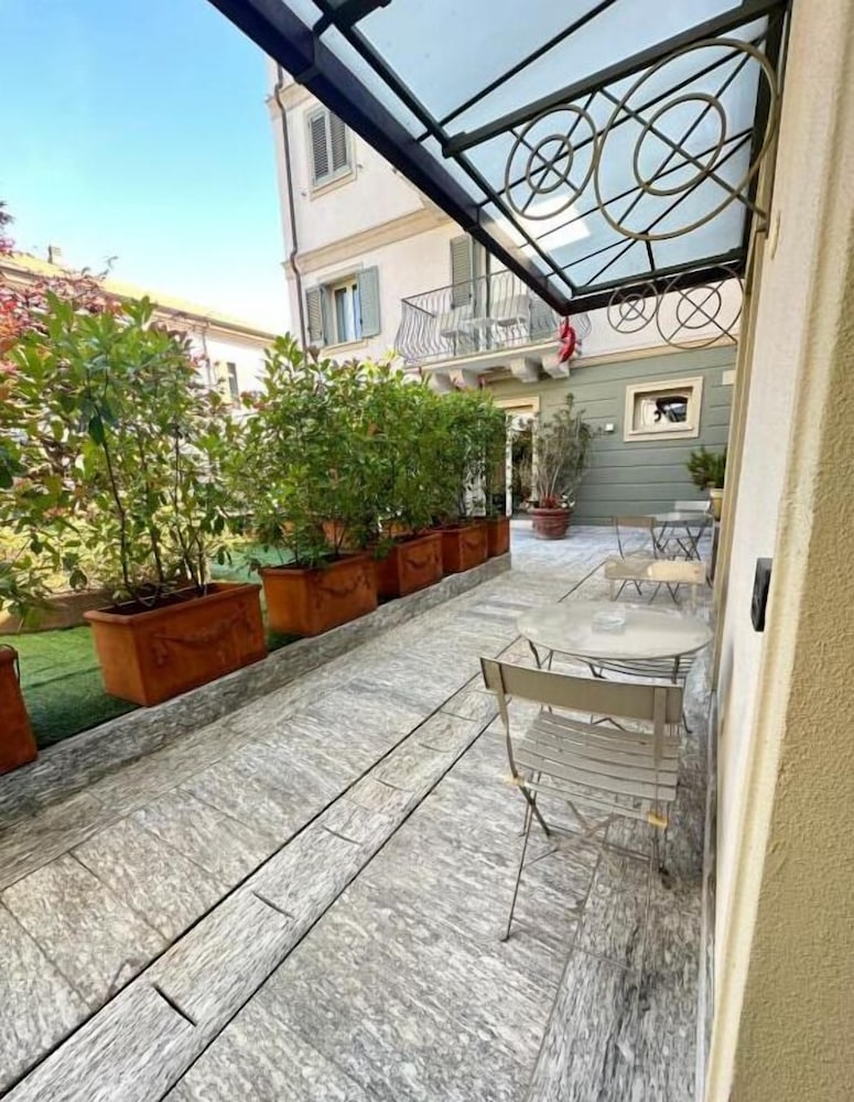 Al Campanile Aparthotel Suite 61/73