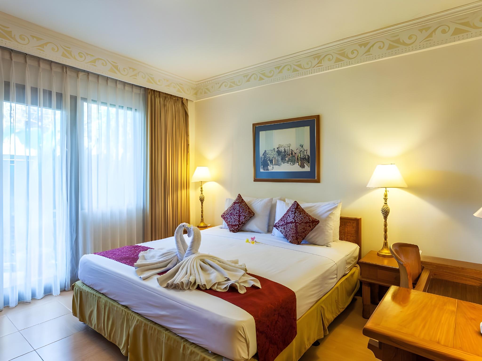 2 BEDROOMS, SUITE