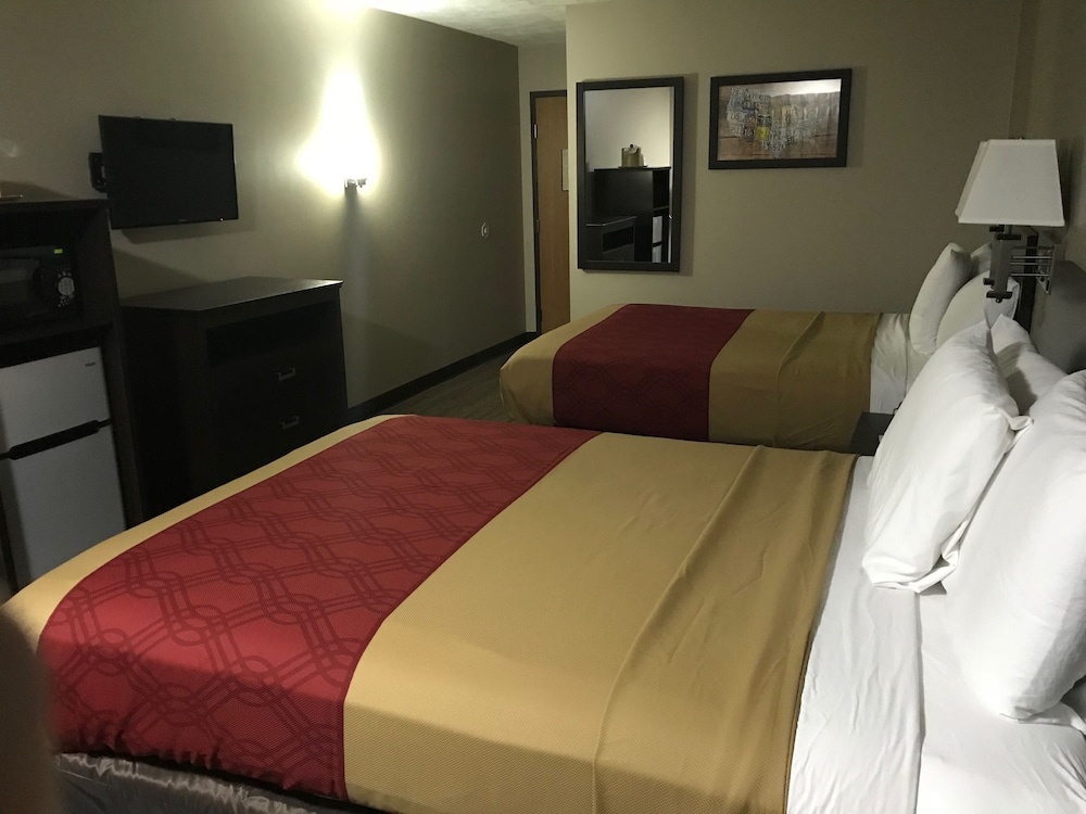 Red Lion Inn & Suites Olathe Kansas City 17/23