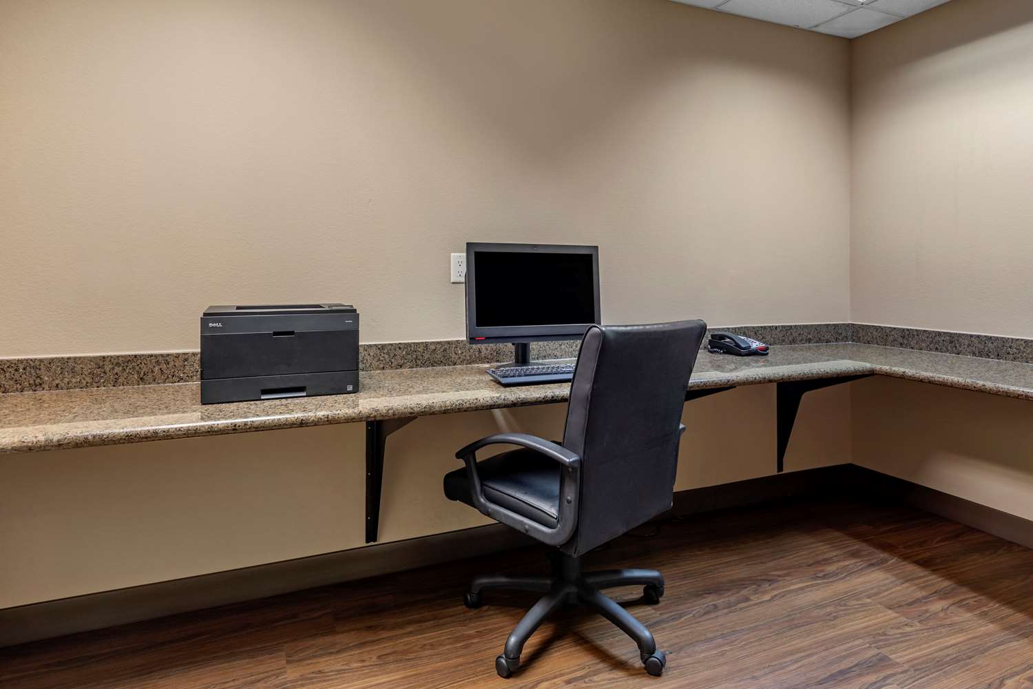 Comfort Inn & Suites Russellville I-40 18/21