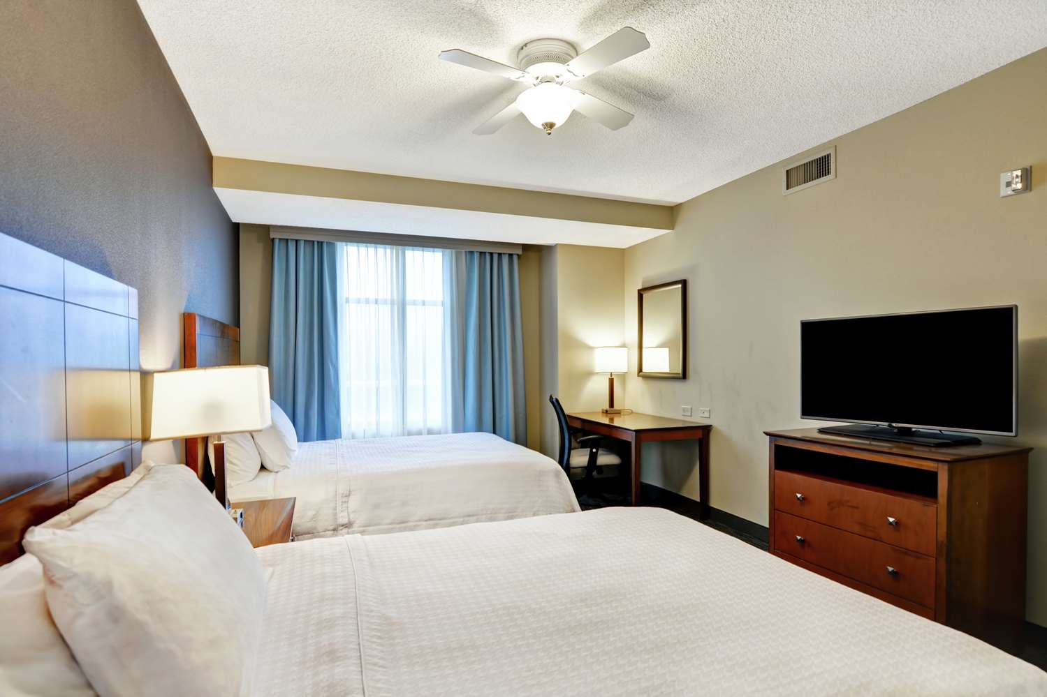 جناح بسرير كينج وسريرين كوين بغرفتي نوم، Homewood Suites by Hilton Mobile East Bay Daphne 2/3