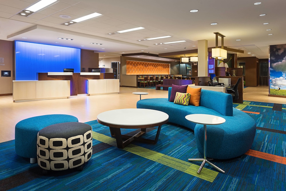Fairfield Inn And Suites By Marriott Belle Vernon 24/29