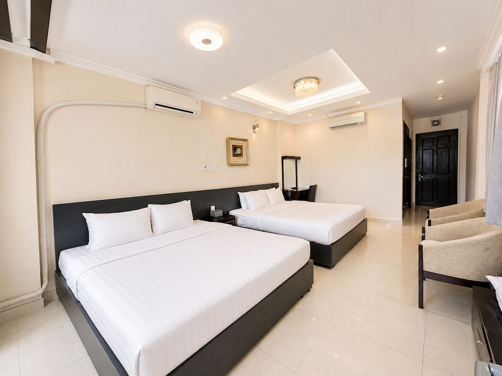 Calmette Hotel 23/50