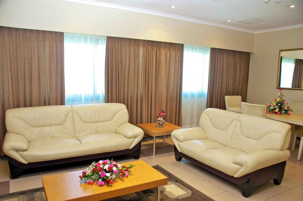 Harbour View Suites 38/60