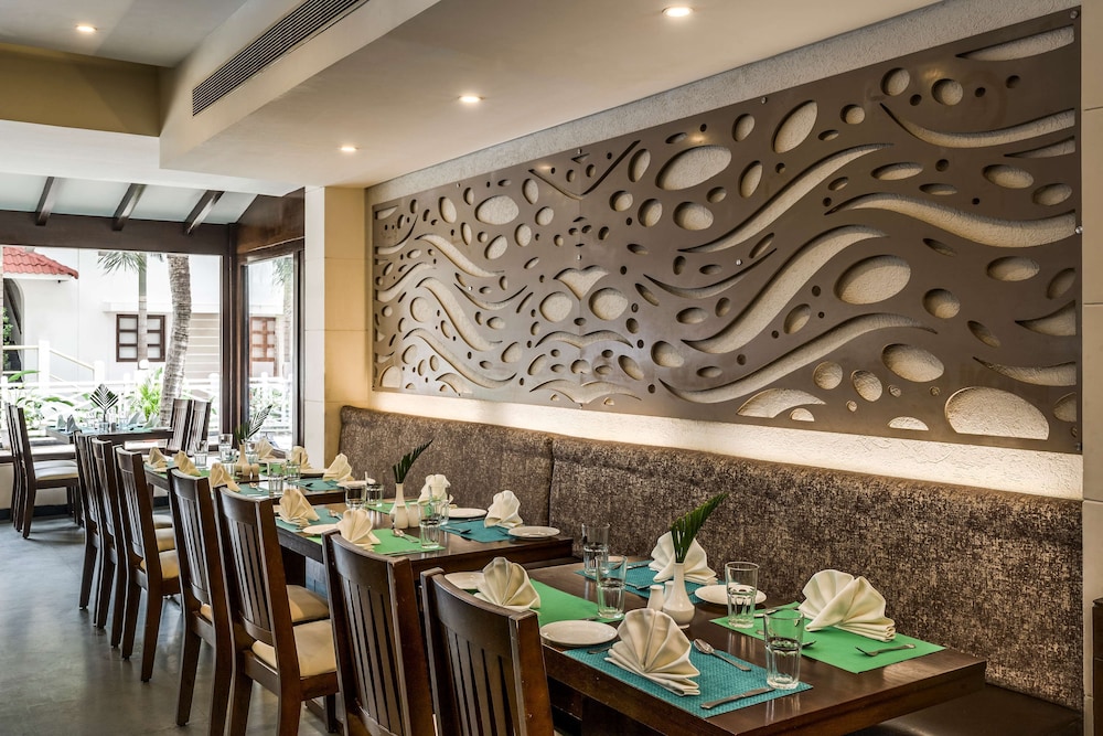 Radisson Goa Candolim Hotel 65/84