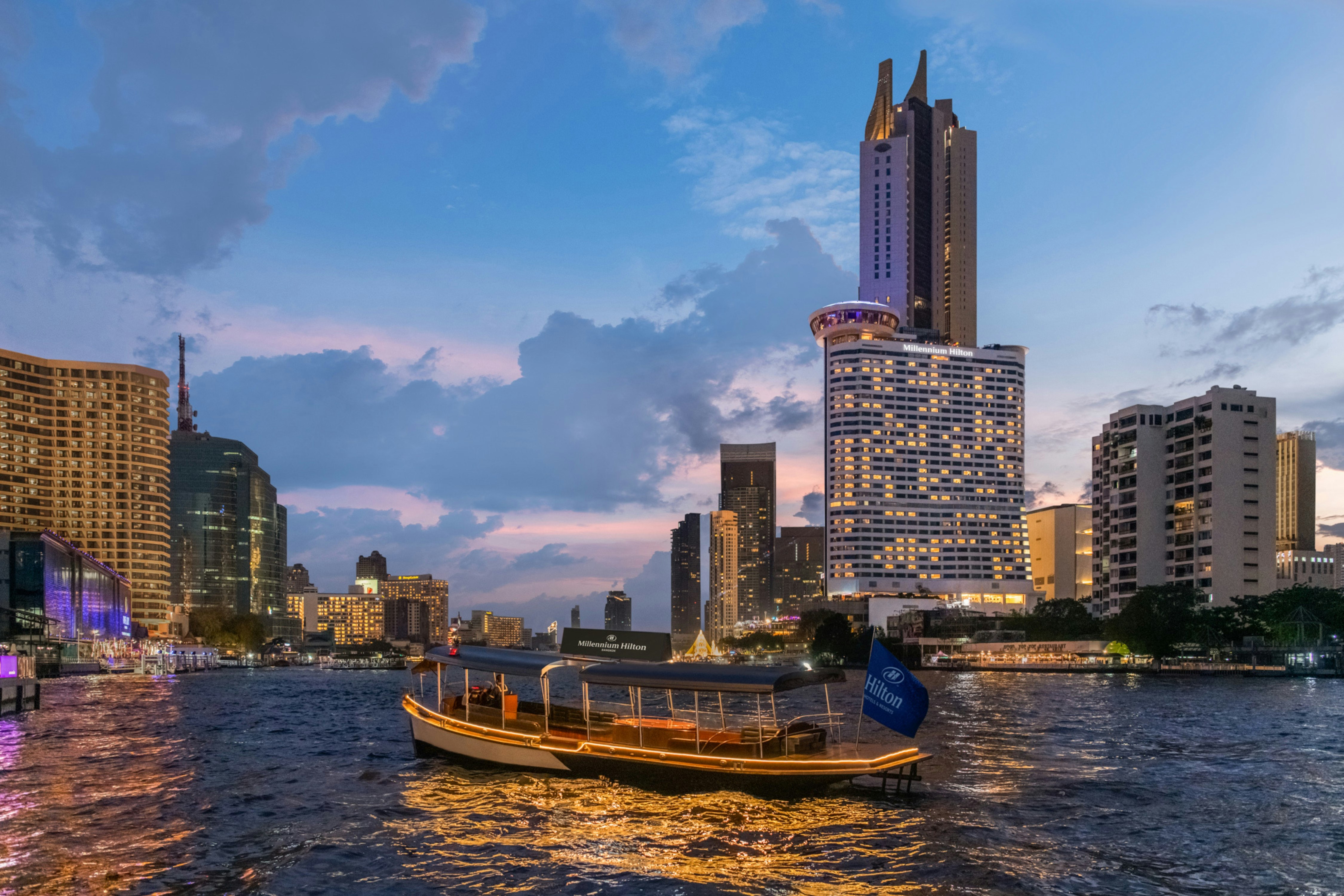 Millennium Hilton Bangkok 109/113