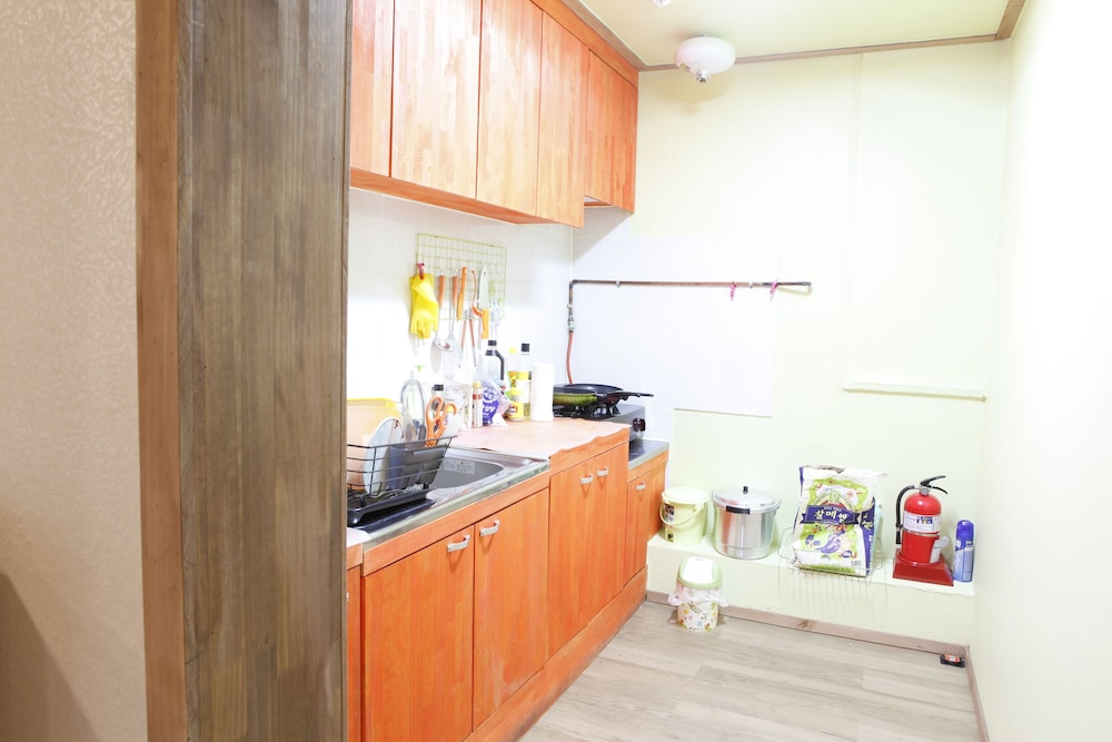 Baozen Guesthouse - Hostel 5/72