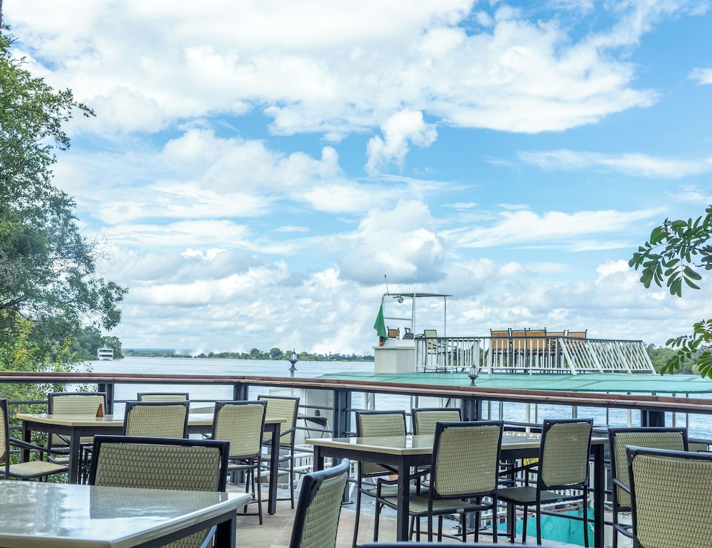 Victoria Falls Waterfront 63/74