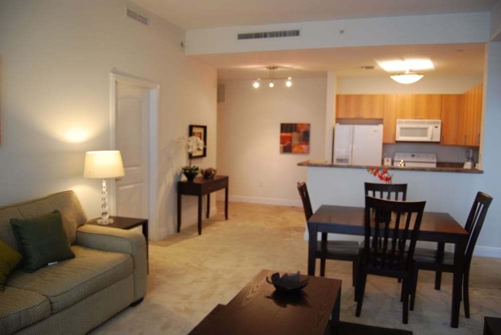 Towers of Dadeland by Miami Vacations 44/60
