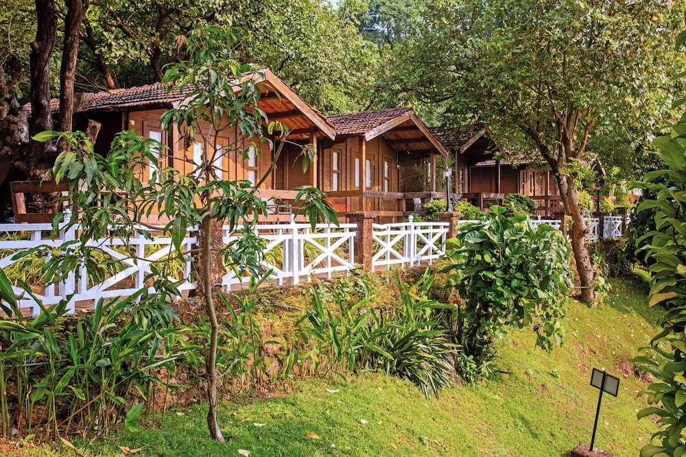 Stonewater Eco Resort 40/50