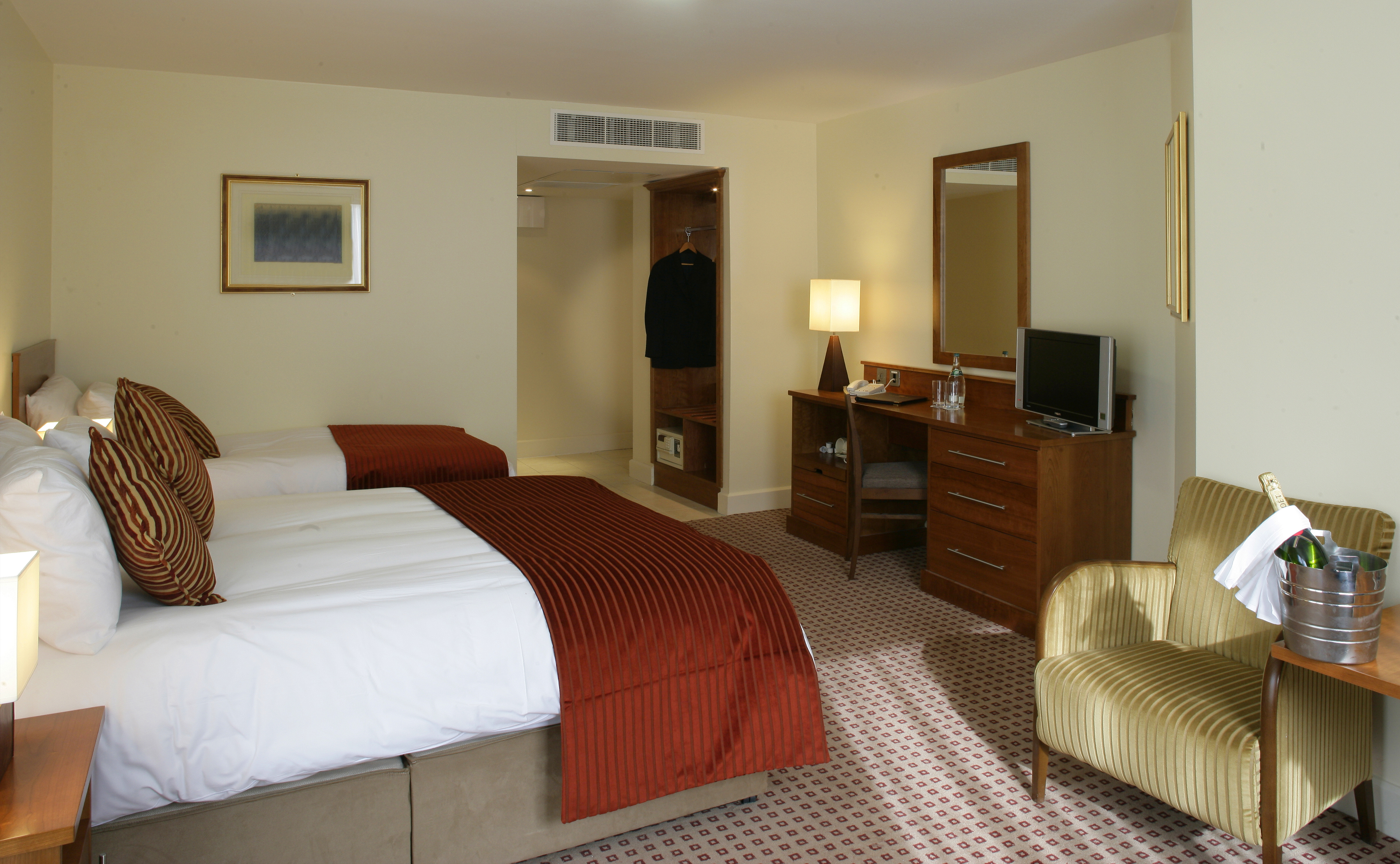 Standard, Twin Beds