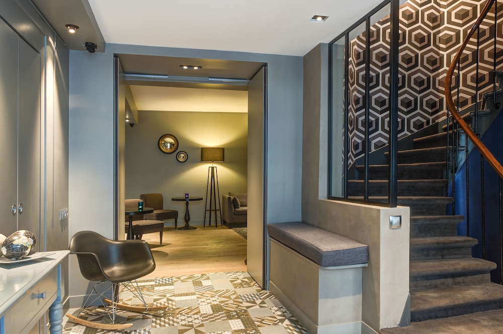 ZE Hotel 23/33