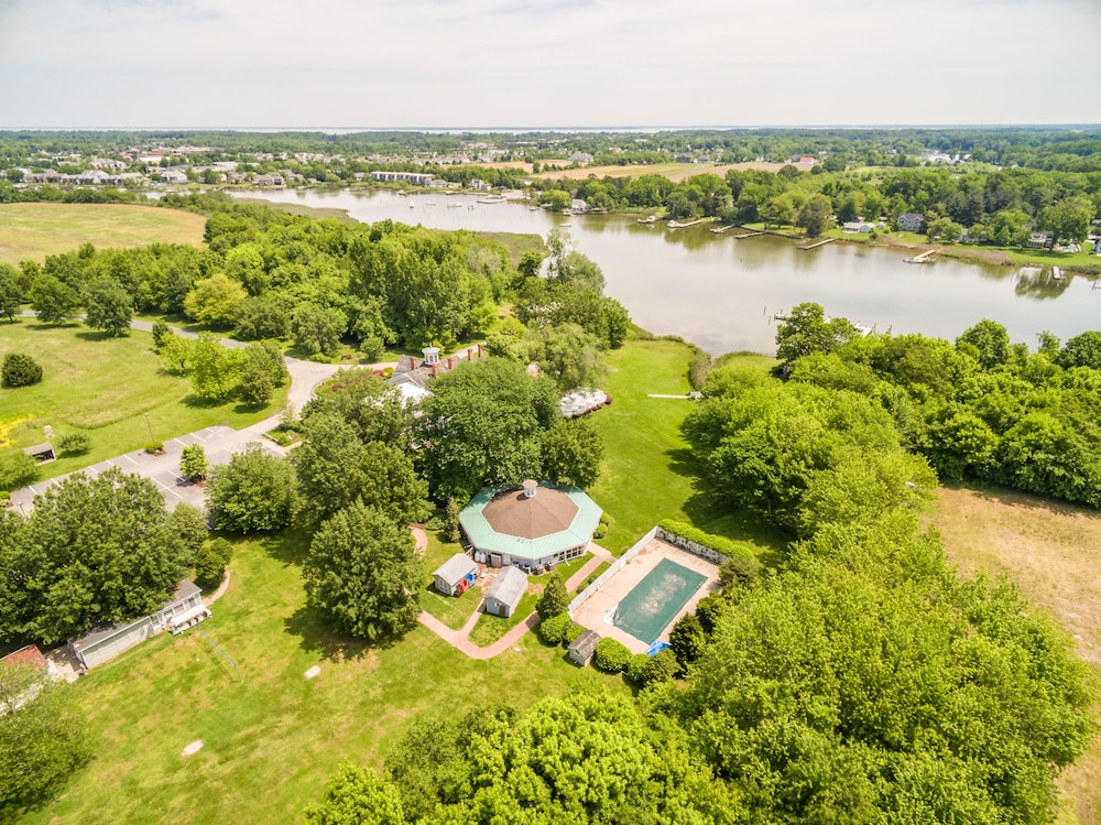 Kent Island Resort 45/52