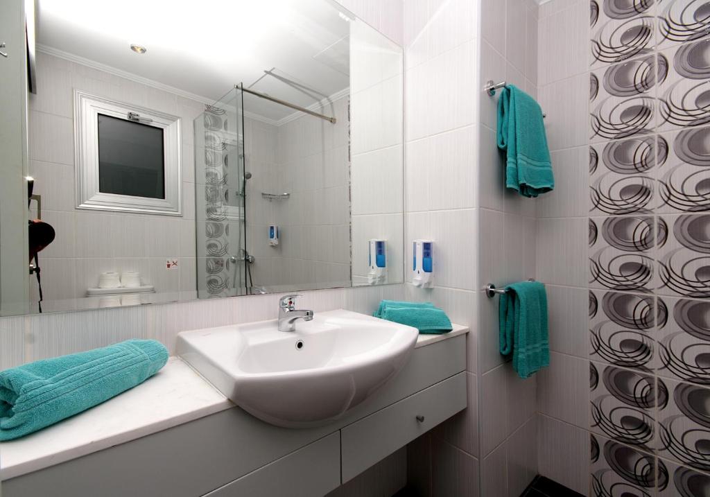 1 Bedroom, Family, Apartment, Inland View، Napa Prince Hotel Apartments 7/9