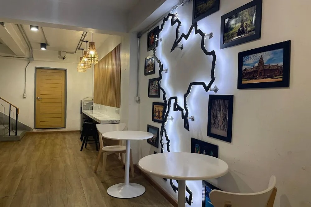 Ora Hostel Bangkok 55/65