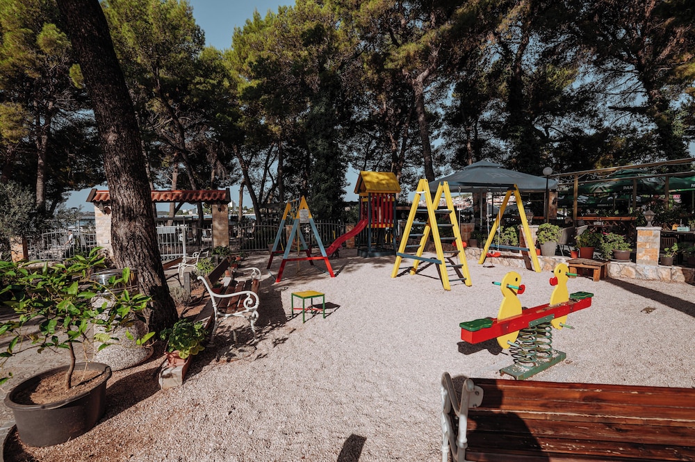 Matilde Beach Resort 31/50