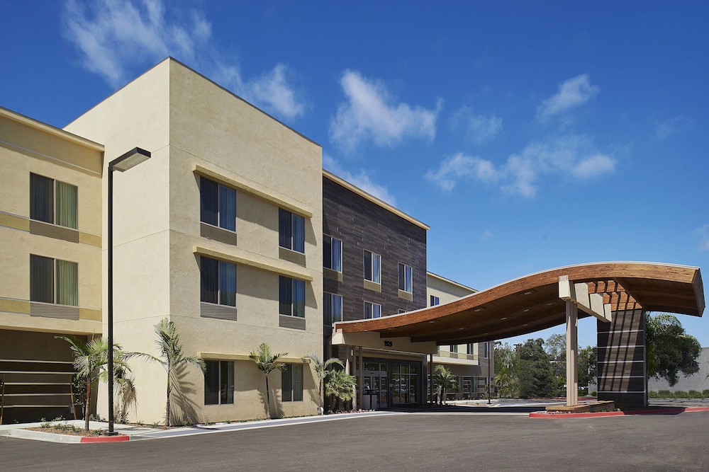 Fairfield Inn & Suites San Diego Carlsbad 2/40