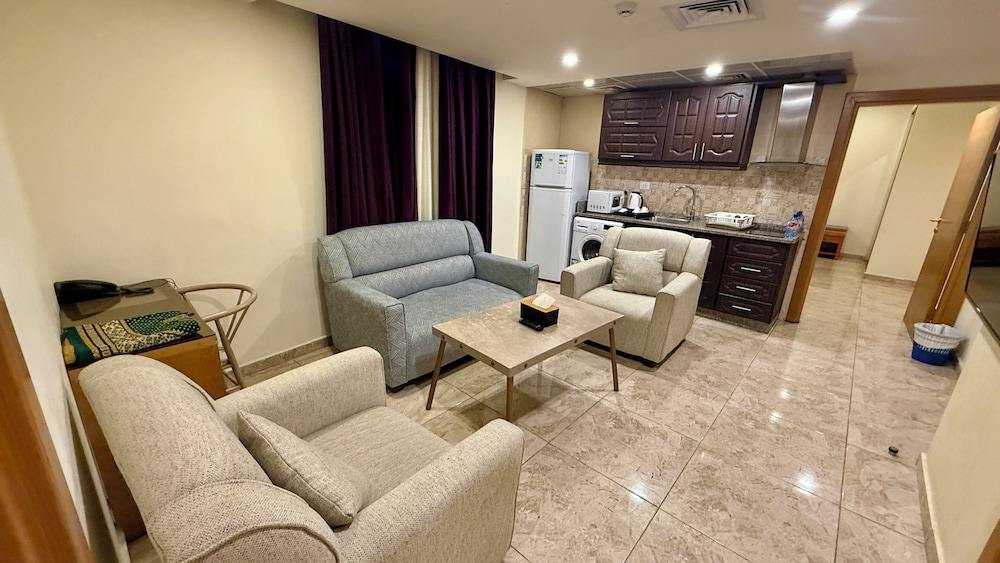 Jewheret Alswefiah Hotel Suites 31/45