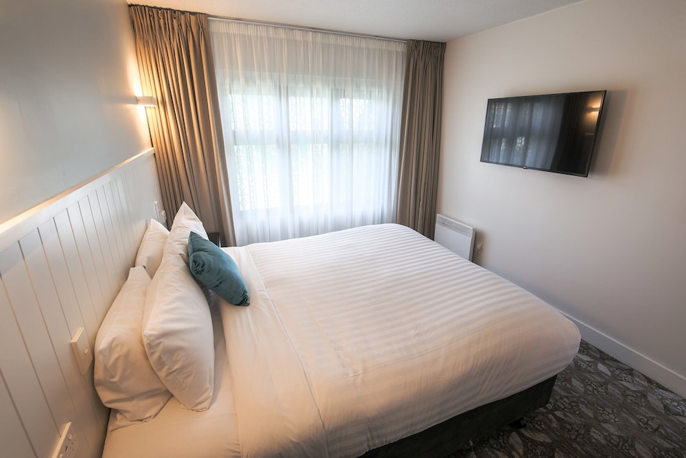 Scenic Hotel Cotswold 28/69