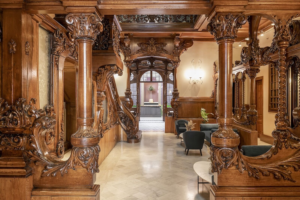 El Palauet Royal Suites 32/50