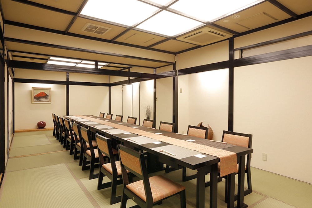 Ueno Terminal Hotel 41/53