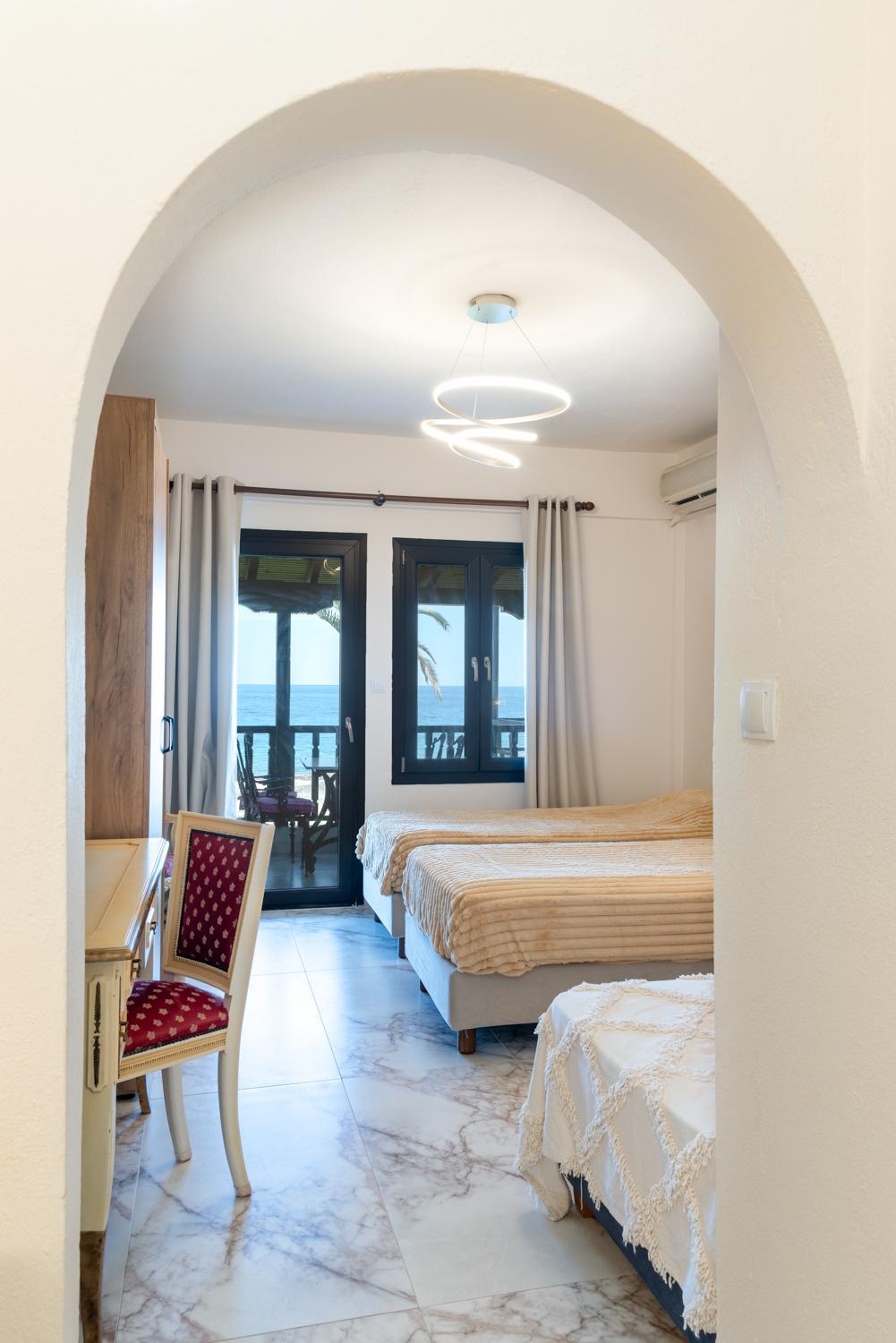 Sea, 2 Bedrooms, Collection, Large