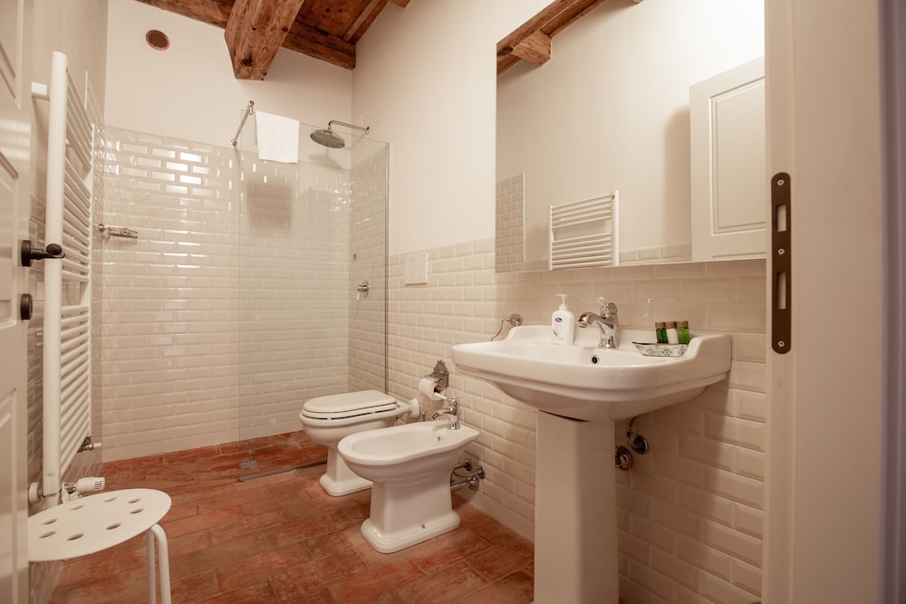 Residence Corte San Carlo 48/50