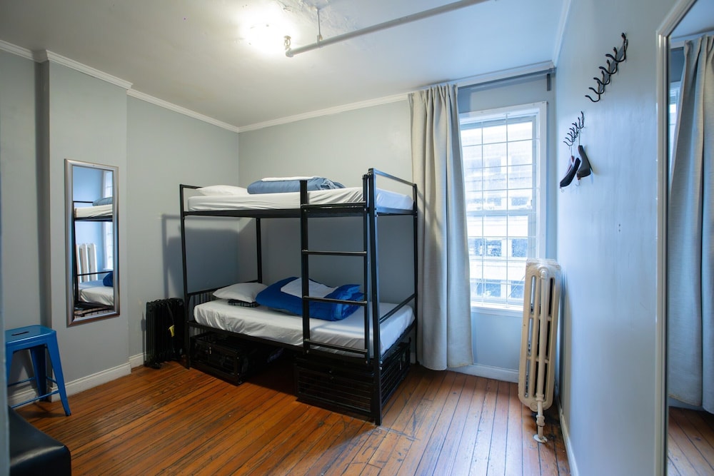 Cambie Downtown Hostel 16/27
