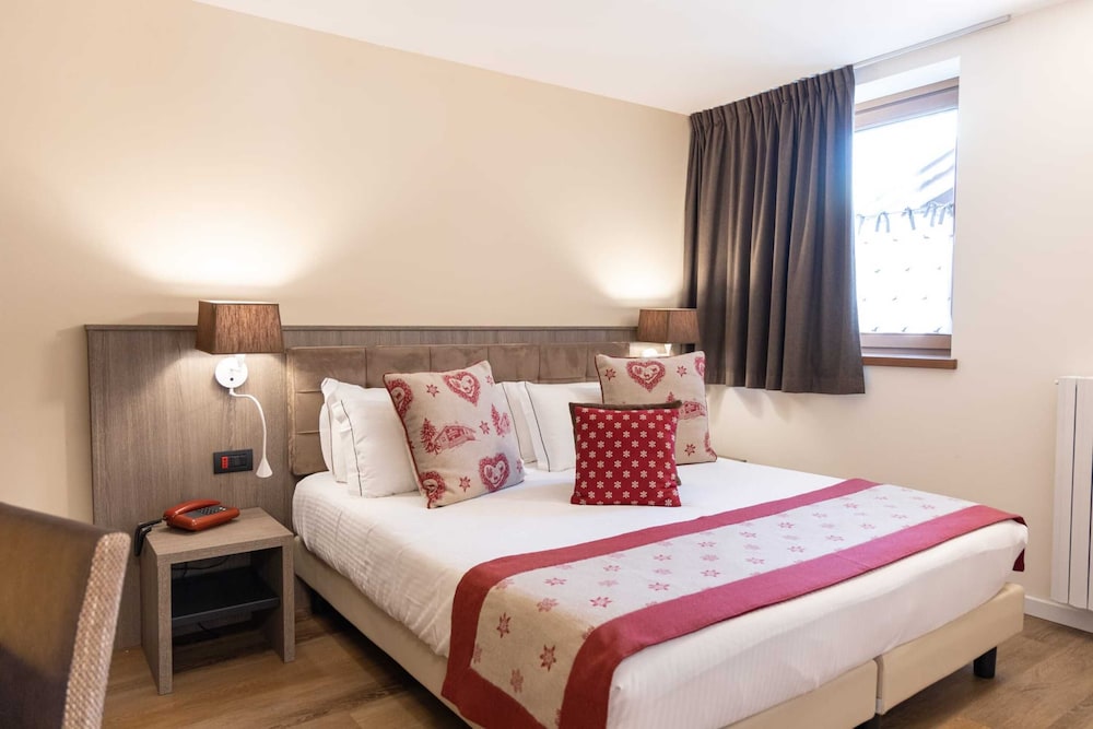 OLIMPIA HOTEL 13/50