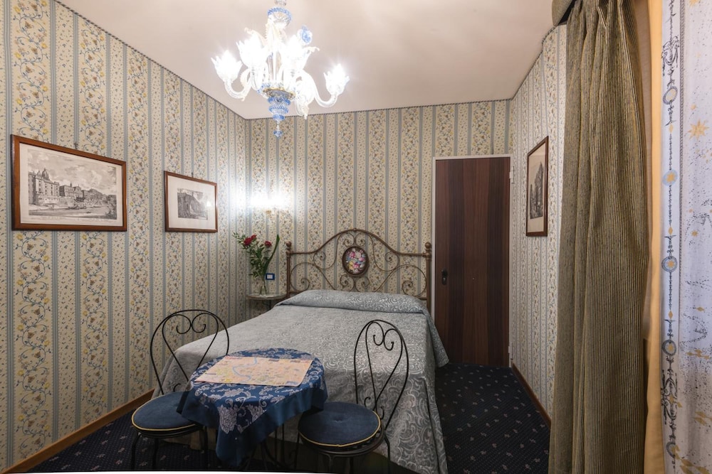 RESIDENZA AVE ROMA 32/41
