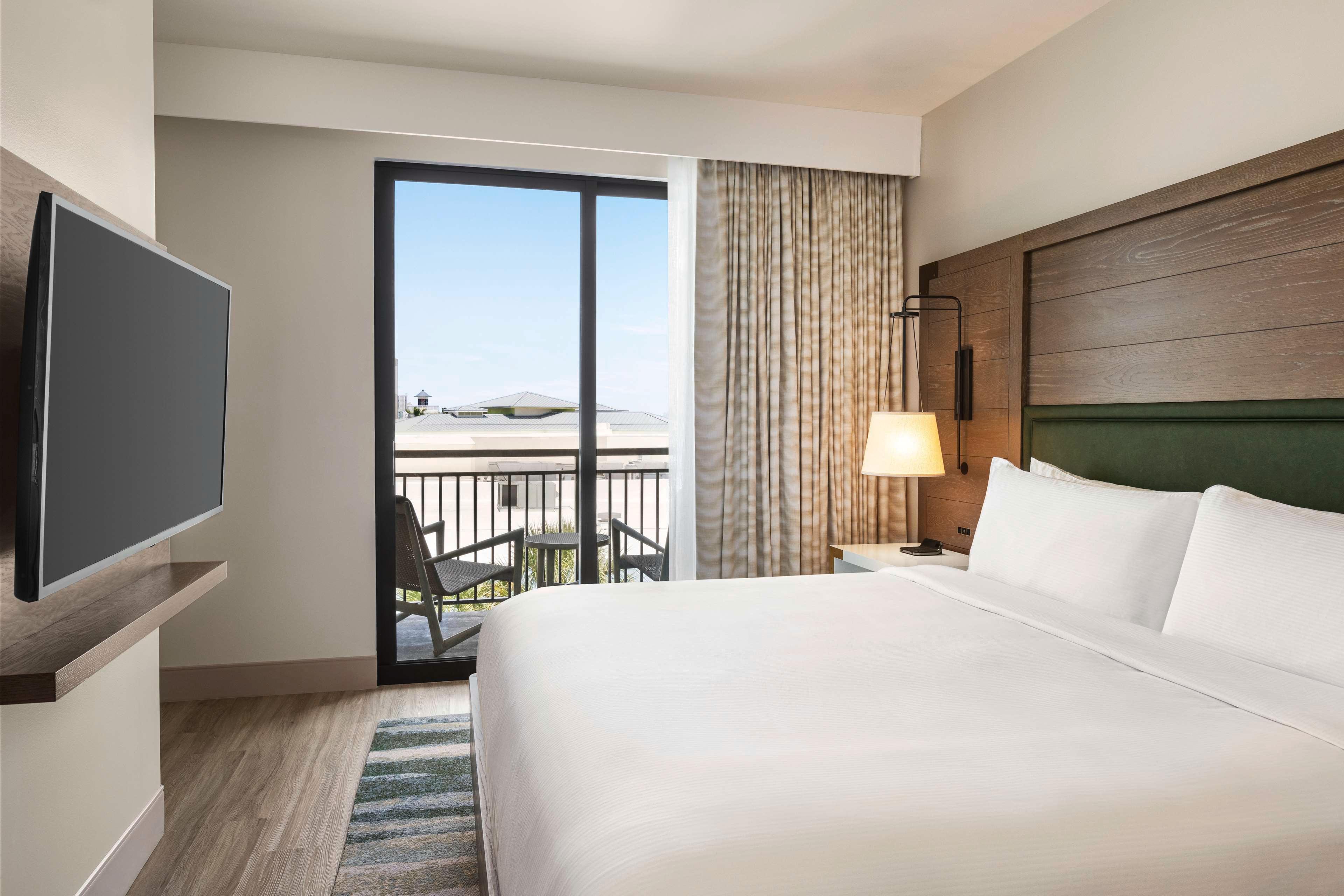 2 Bedrooms, Suite, 1 King or 2 Queen Beds