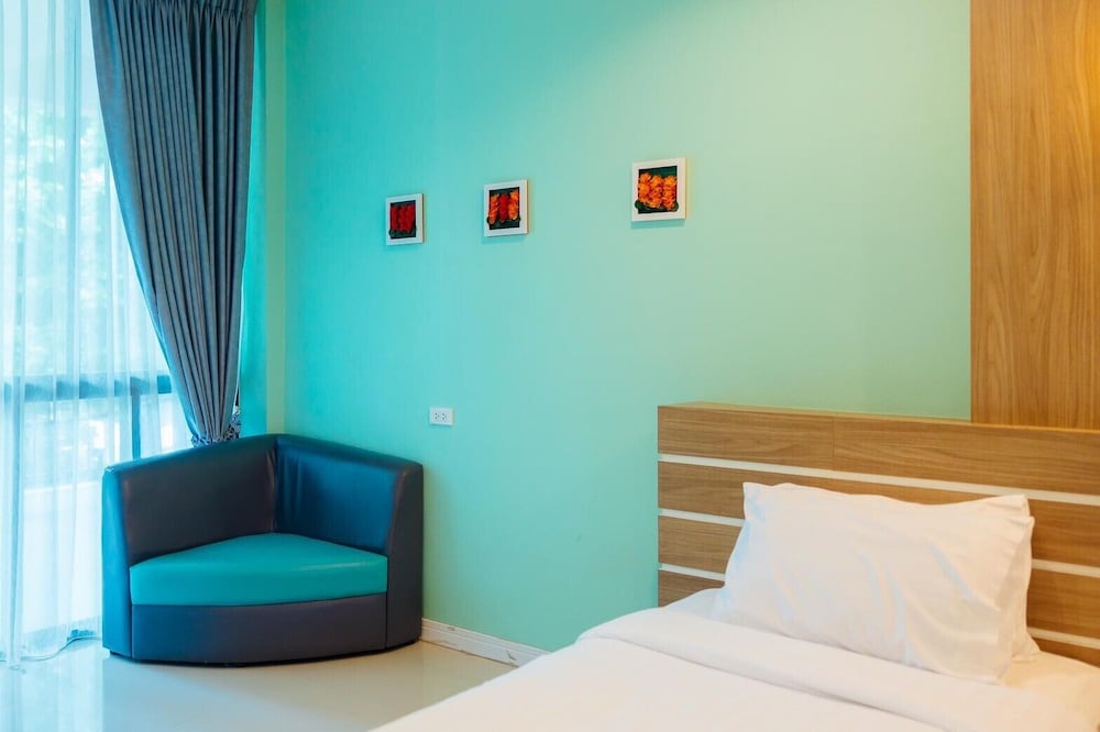 The Room at Maesai 12/40