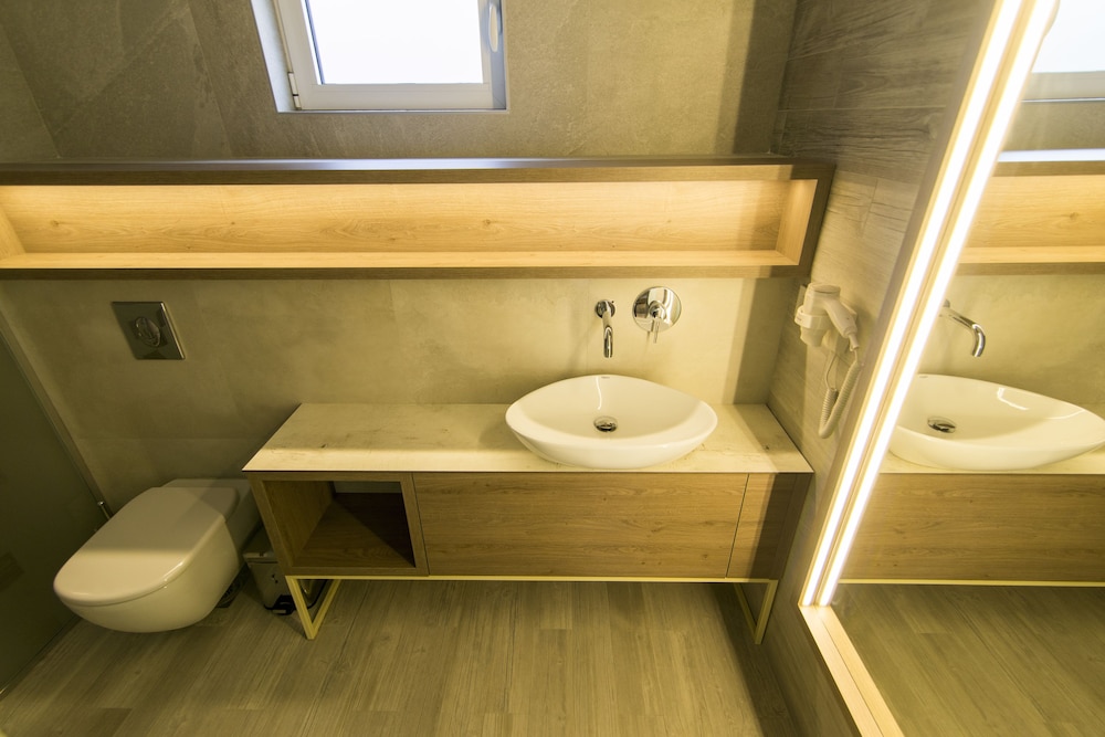 Garni Hotel D10 64/66
